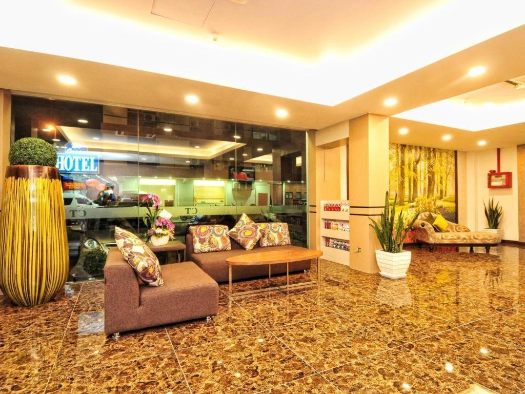 Hotel Zamburger Grand City Malacca Esterno foto